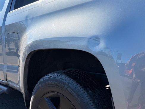 Used 2021 Chevrolet Colorado LT w/ Redline Special Edition image 8