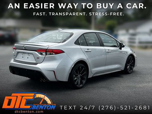 Used 2024 Toyota Corolla SE FWD image 5