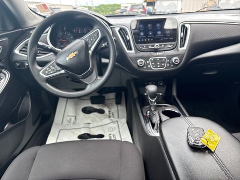 Used 2024 Chevrolet Malibu LT FWD image 5