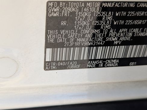 Used 2024 Toyota RAV4 XLE AWD/4WD image 22