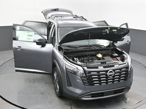 New 2026 Nissan Pathfinder Platinum FWD image 41