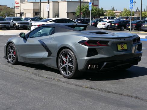 Used 2022 Chevrolet Corvette Stingray Convertible w/ 1LT RWD image 7