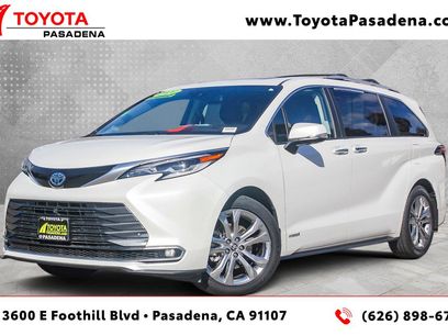 Used 2021 Toyota Sienna Platinum