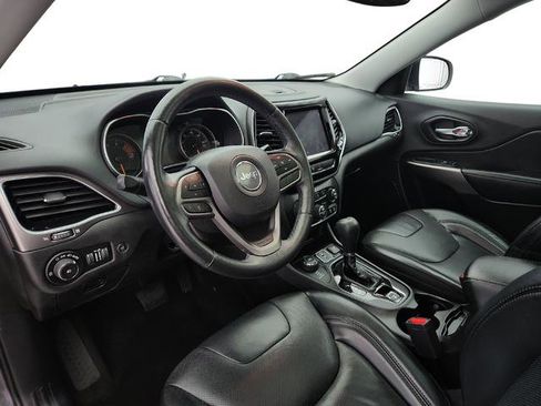 Used 2019 Jeep Cherokee Limited image 9