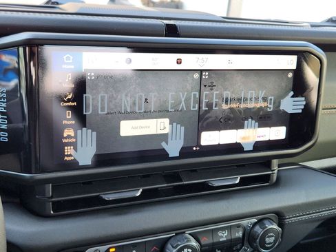 New 2026 Jeep Gladiator Mojave image 16