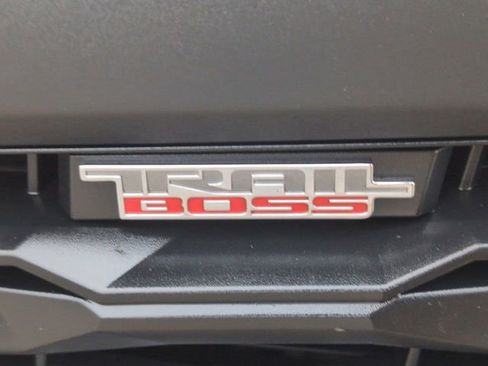 Used 2024 Chevrolet Colorado Trail Boss AWD/4WD image 30