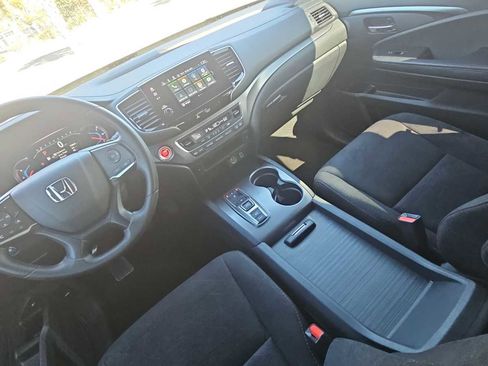 Used 2022 Honda Pilot Sport image 22