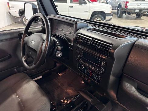 Used 2006 Jeep Wrangler Unlimited Rubicon AWD/4WD image 15