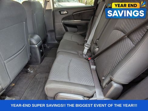 Used 2018 Dodge Journey SE w/ Blacktop Package image 17