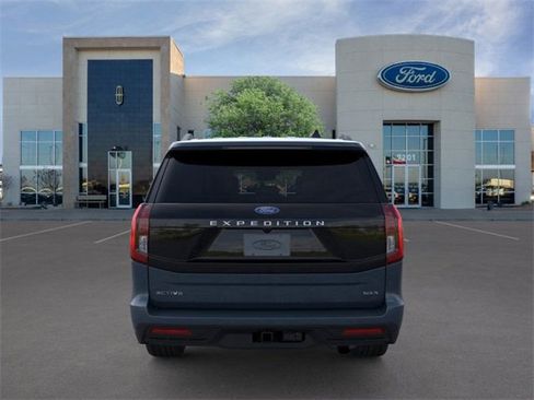 New 2025 Ford Expedition Max Active image 5
