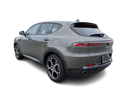 Used 2024 Alfa Romeo Tonale Veloce image 4