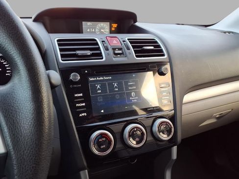 Used 2018 Subaru Forester 2.5i Premium image 5