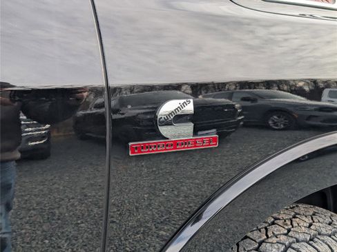 Used 2020 RAM 2500 Limited image 9