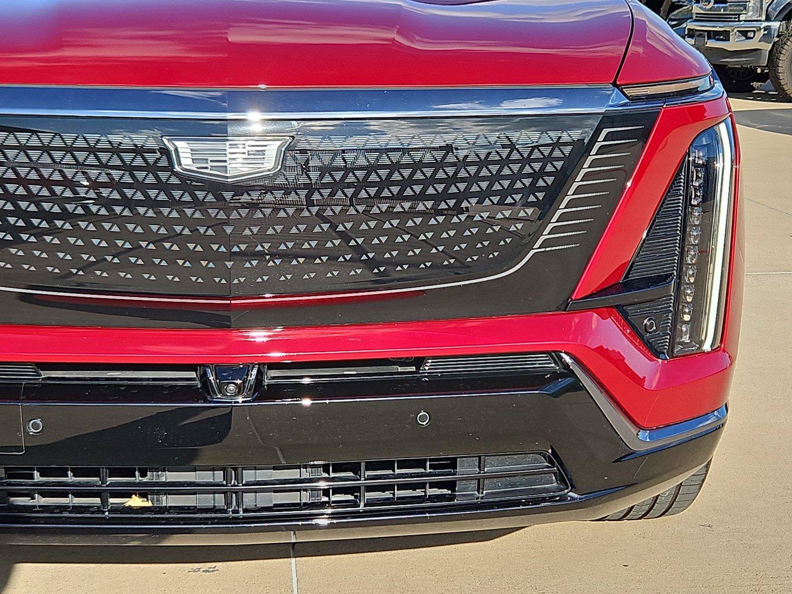 Used 2026 Cadillac Vistiq Sport w/ LPO, Floor Liner Package AWD/4WD image 6