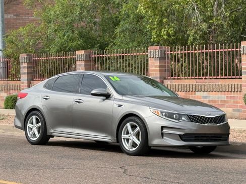 Used 2016 Kia Optima EX image 8