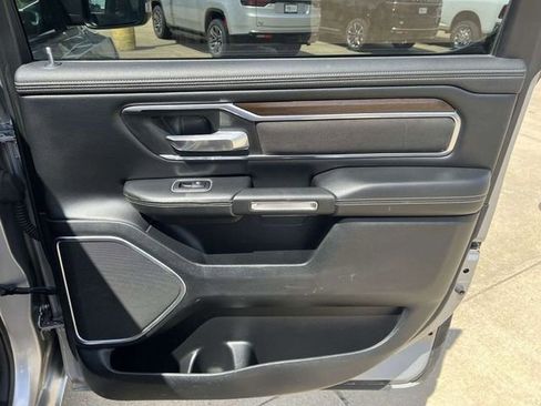 Used 2021 RAM 1500 Laramie AWD/4WD image 18
