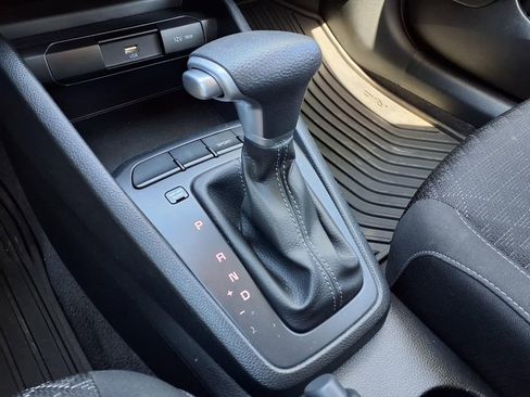 Used 2023 Kia Rio S image 18