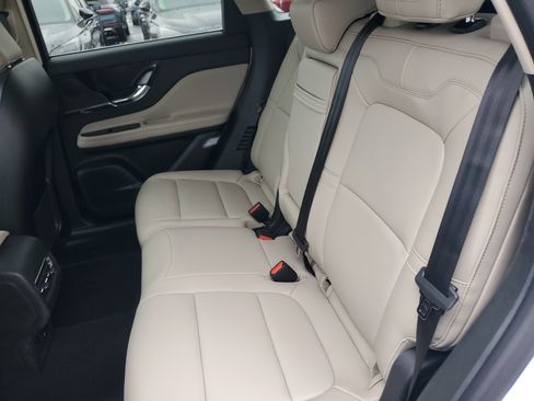 New 2026 Lincoln Corsair Premiere image 26