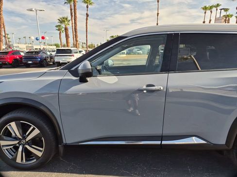 Used 2021 Nissan Rogue Platinum FWD image 31