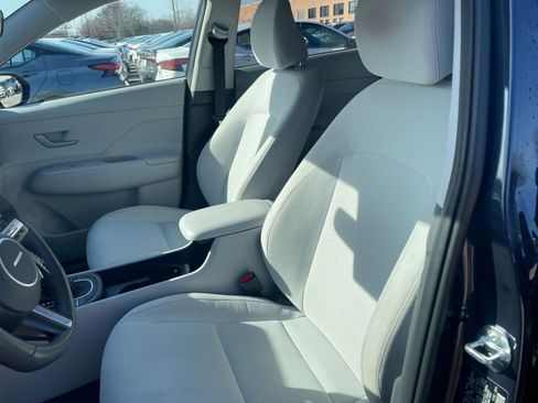 Used 2025 Hyundai Kona SEL image 36