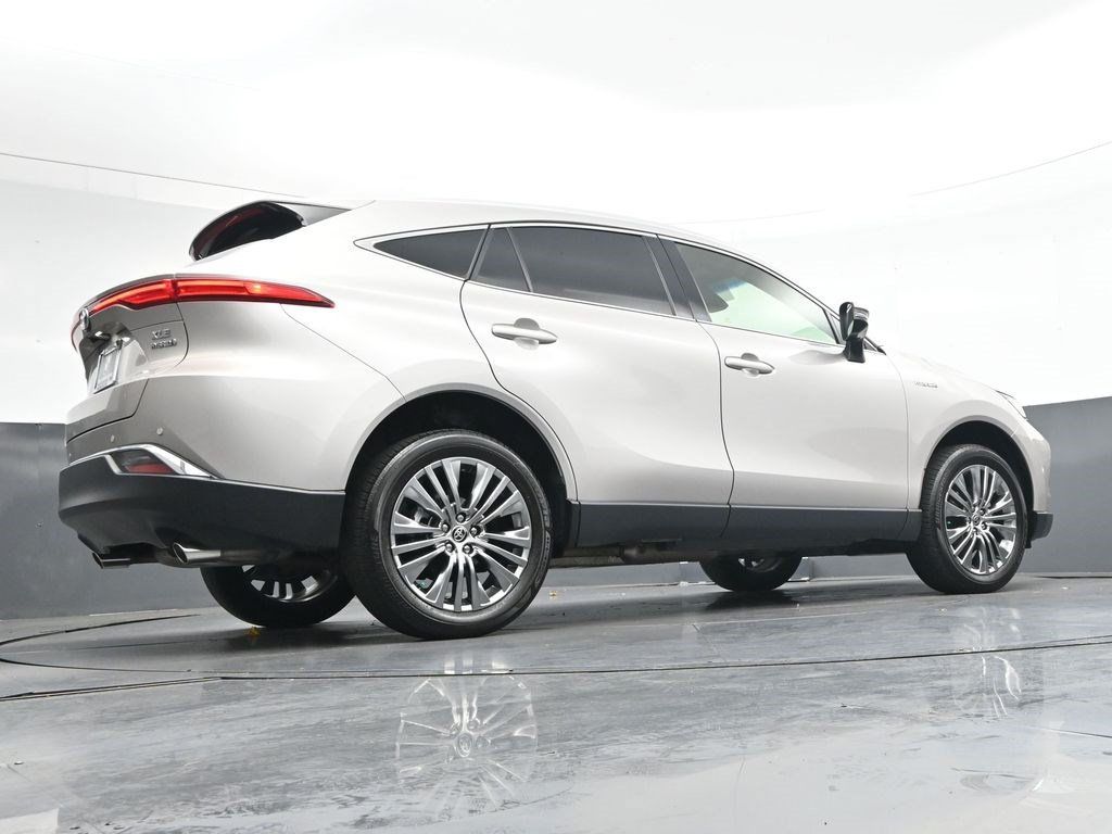 Used 2021 Toyota Venza XLE w/ Softex Package AWD/4WD image 31