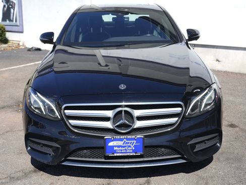 Used 2020 Mercedes-Benz E 350 4MATIC Sedan image 5