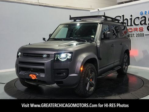 Used 2023 Land Rover Defender 130 SE AWD/4WD image 6