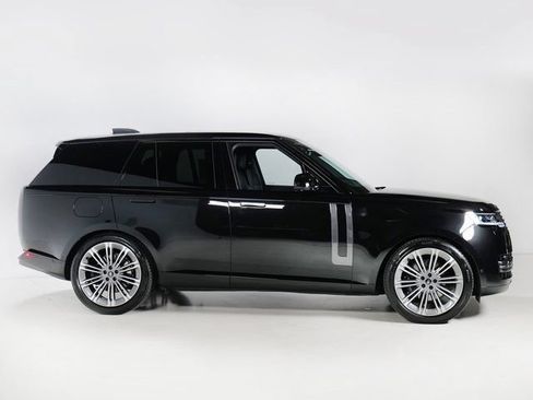 Certified 2025 Land Rover Range Rover SE AWD/4WD image 29
