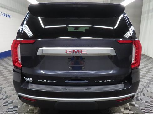 Used 2024 GMC Yukon XL Denali w/ Advanced Technology Package image 41