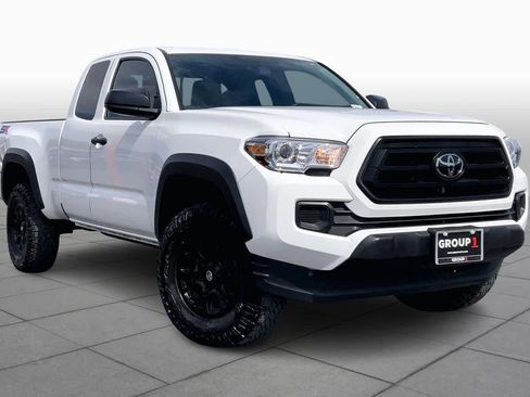 Used 2022 Toyota Tacoma SR w/ SX Package image 3