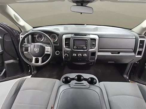 Used 2024 RAM 1500 Classic SLT image 20