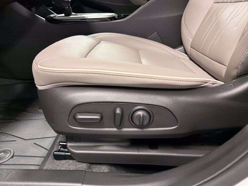 New 2026 Buick Envista Sport Touring FWD image 23
