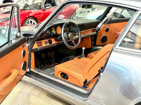 Used 1989 Porsche 911 Carrera 4 image 74