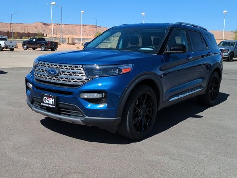 Used 2022 Ford Explorer Limited w/ Class IV Trailer Tow Package AWD/4WD image 8