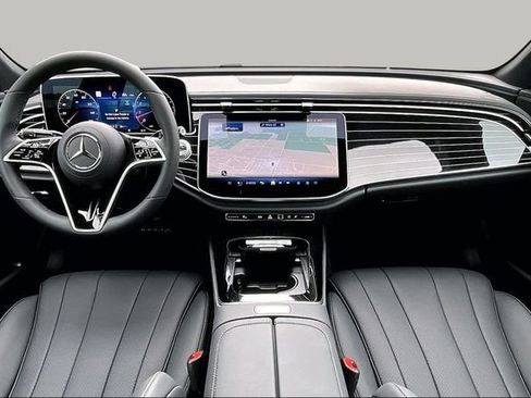 New 2026 Mercedes-Benz E 350 4MATIC Sedan image 7