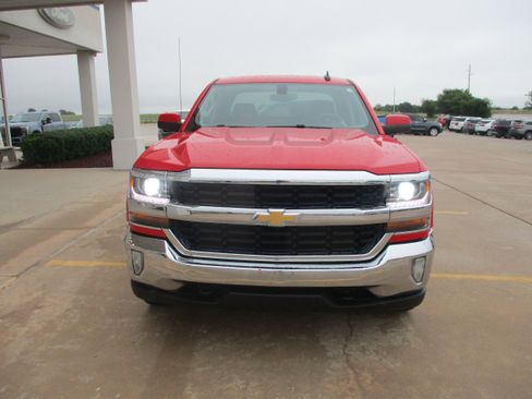 Used 2018 Chevrolet Silverado 1500 LT w/ LT Eassist Package AWD/4WD image 12
