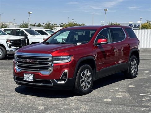 Used 2022 GMC Acadia SLE image 26