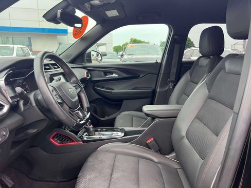 Used 2023 Chevrolet TrailBlazer RS w/ Convenience Package AWD/4WD image 17