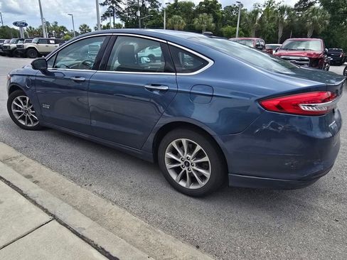 Used 2018 Ford Fusion Energi SE FWD image 5