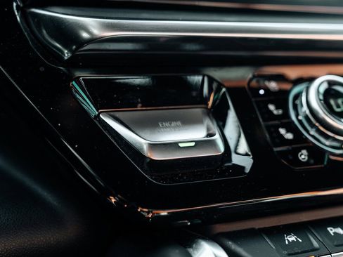 Used 2023 GMC Sierra 1500 Denali Ultimate image 32