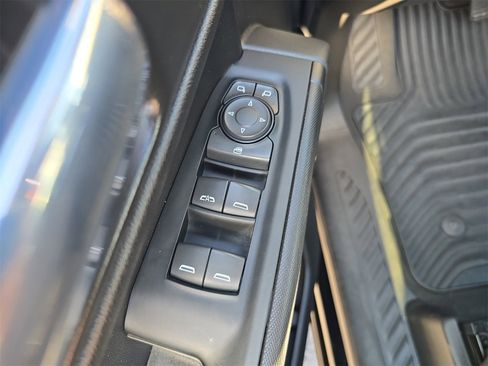Used 2023 Chevrolet Silverado 1500 Custom image 13