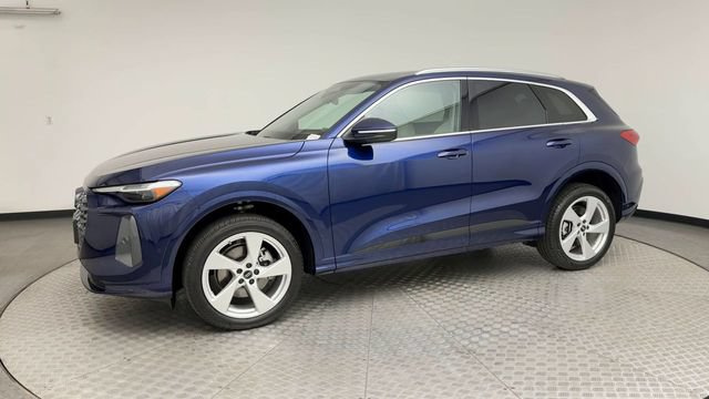 Used 2025 Audi Q5 Premium Plus w/ Premium Plus AWD/4WD image 6