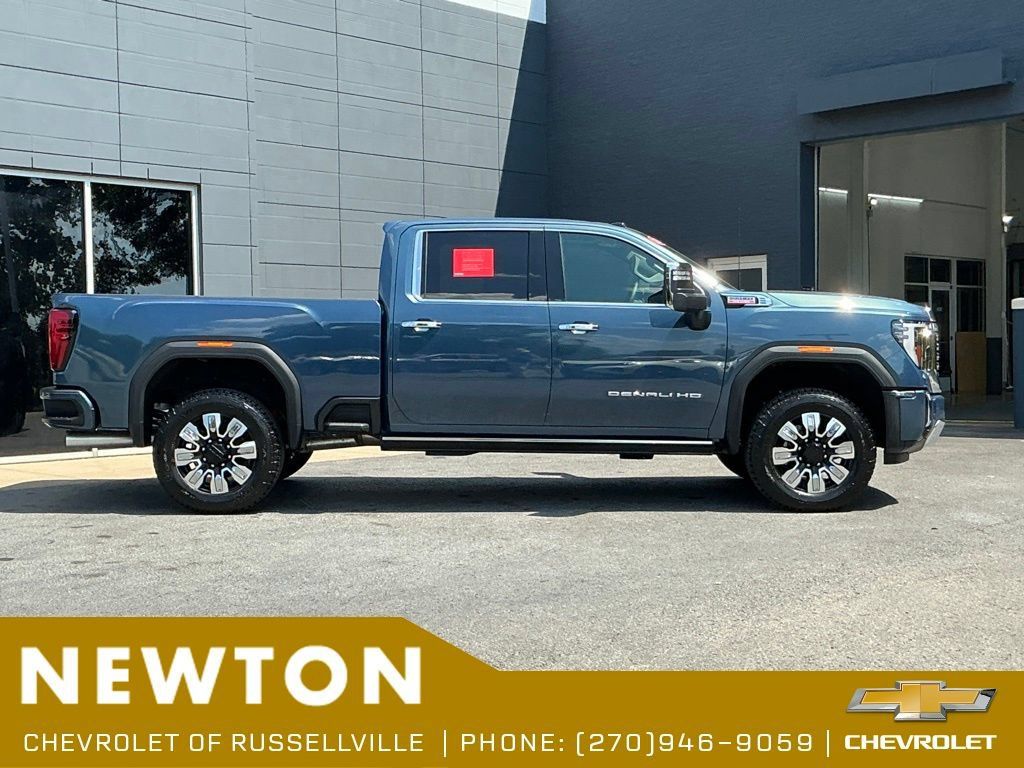 Used 2026 GMC Sierra 2500 Denali w/ Denali Reserve Package AWD/4WD image 4