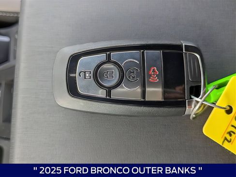New 2025 Ford Bronco Outer Banks image 33