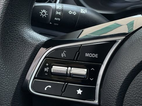 Used 2024 Kia Forte LXS image 22