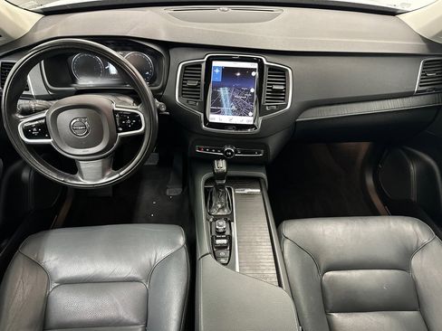 Used 2020 Volvo XC90 T6 Momentum w/ Protection Package Premier image 20