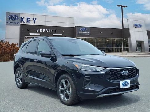 Used 2023 Ford Escape ST-Line AWD/4WD image 3