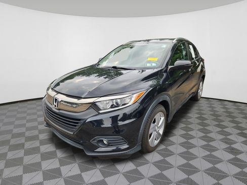 Used 2020 Honda HR-V EX image 2