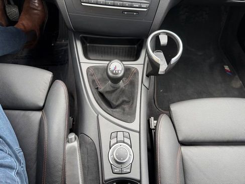 Used 2011 BMW 1 Series M image 32