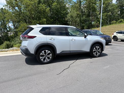 Used 2021 Nissan Rogue SV AWD/4WD image 8